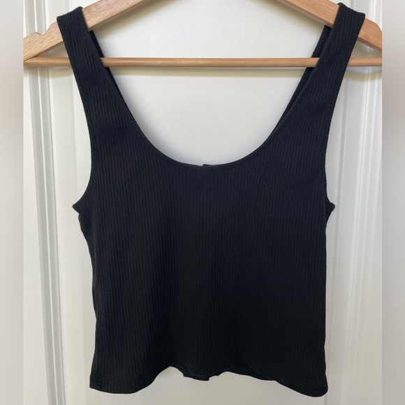 Button up cropped tank - Picture 3 of 3